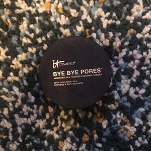bye bye pores pressed powder